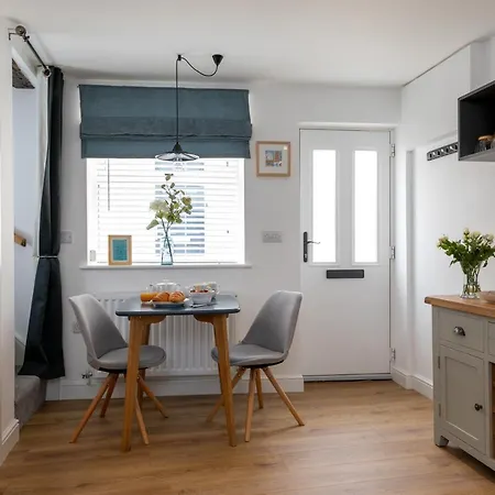 Bijou Romantic Retreat, Centre Prázdninový dům *